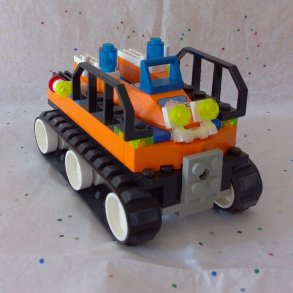 LEGO Arctic Exploration Minifigures - Picture 6 of 7